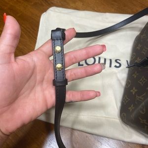 Lv draw string